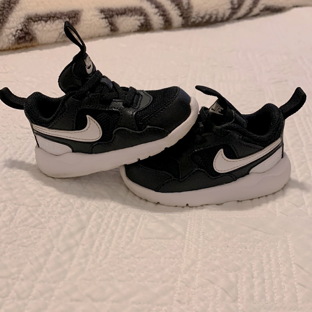 Nike toddler Pegasus 92 lite size 5c